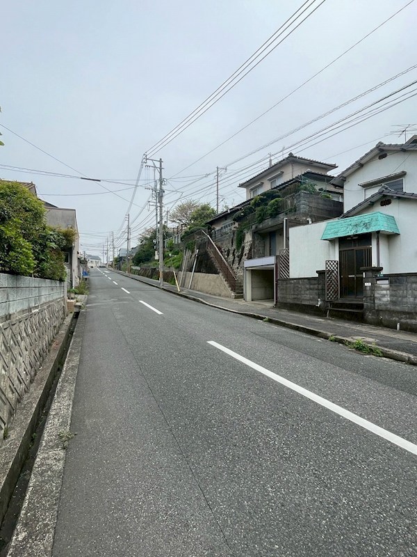浅川台一丁目土地 現地写真（前面道路含む現地写真）