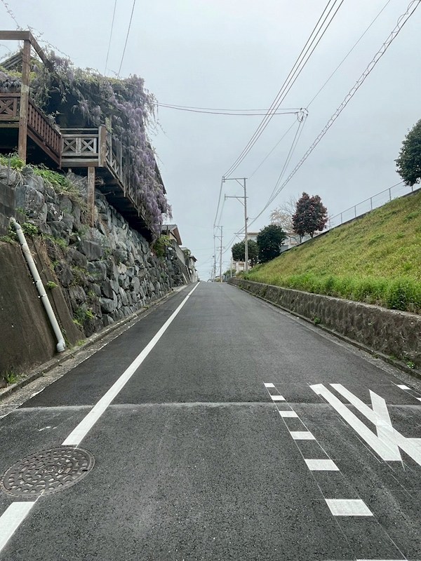 浅川台一丁目土地 現地写真（前面道路含む現地写真）