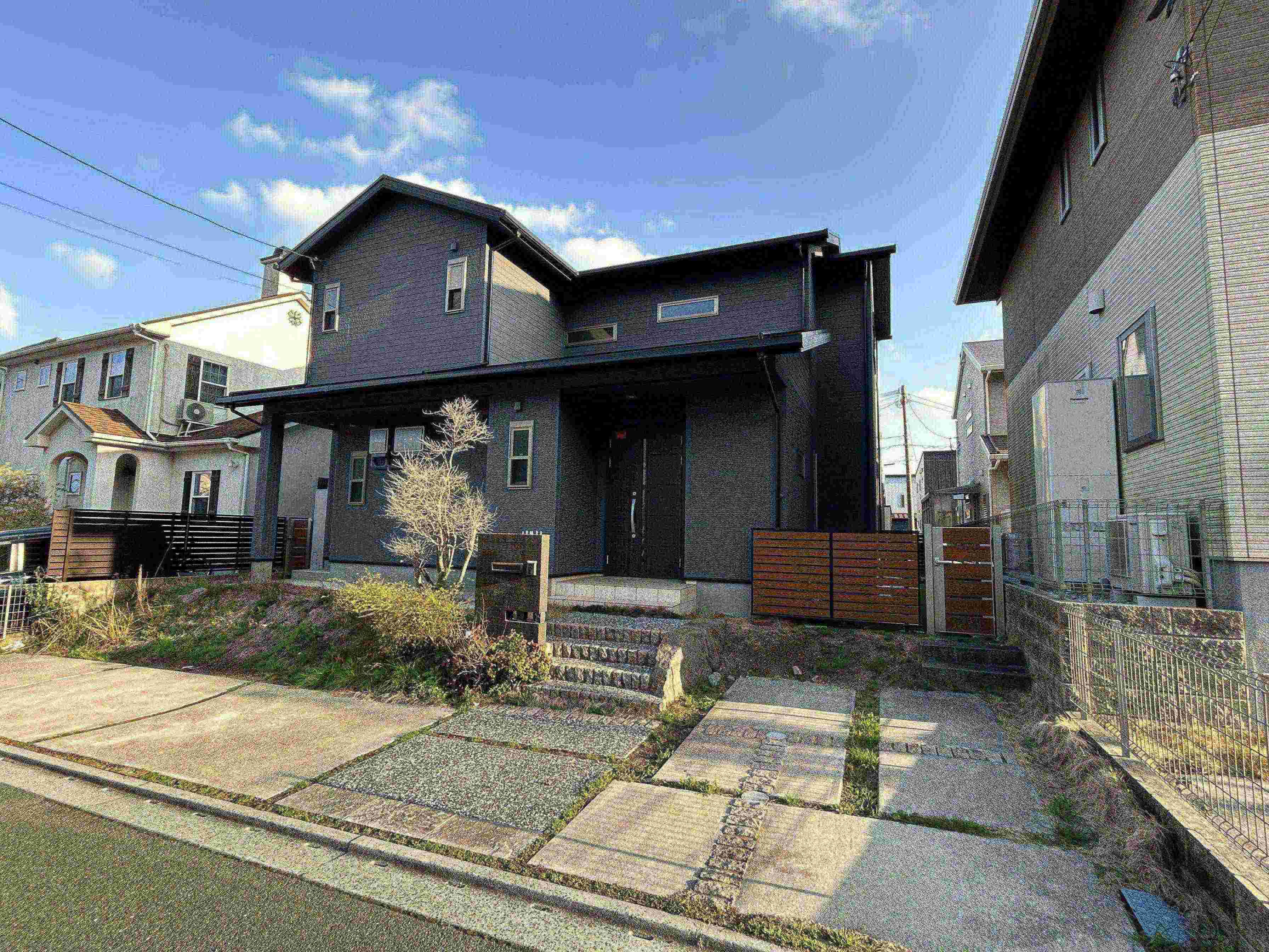 吉志新町三丁目戸建 現地写真（駐車場）