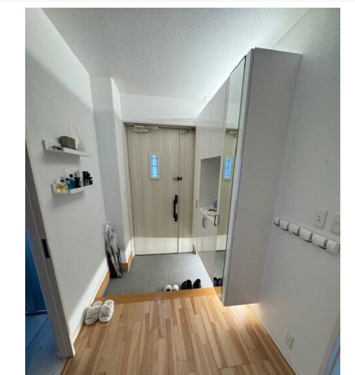 上吉田一丁目戸建 現地写真（玄関）