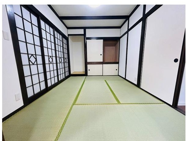 柳河内一丁目戸建 内観写真（リビング以外の居室）