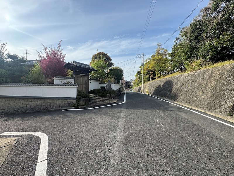 青山二丁目戸建 現地写真（前面道路含む現地写真）