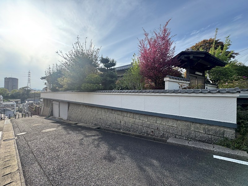 青山二丁目戸建 現地写真（前面道路含む現地写真）