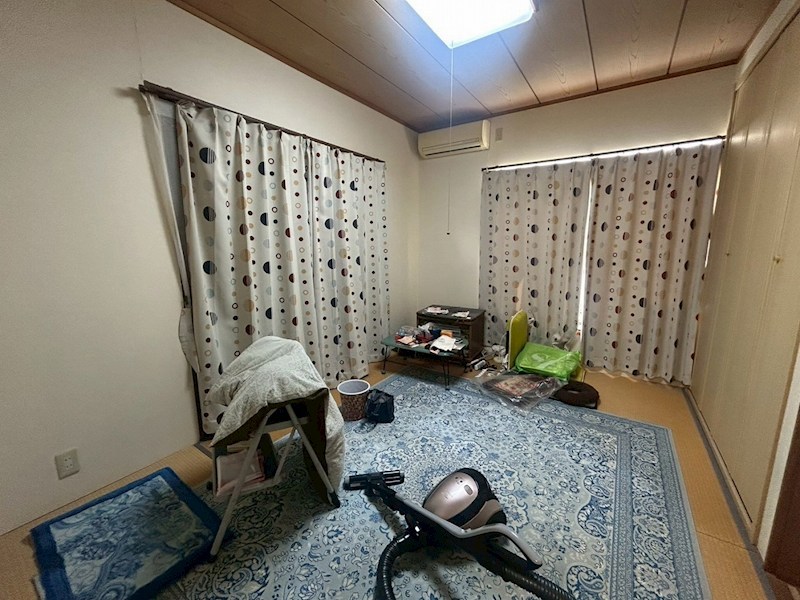 大字色見1922番地戸建 内観写真（リビング以外の居室）