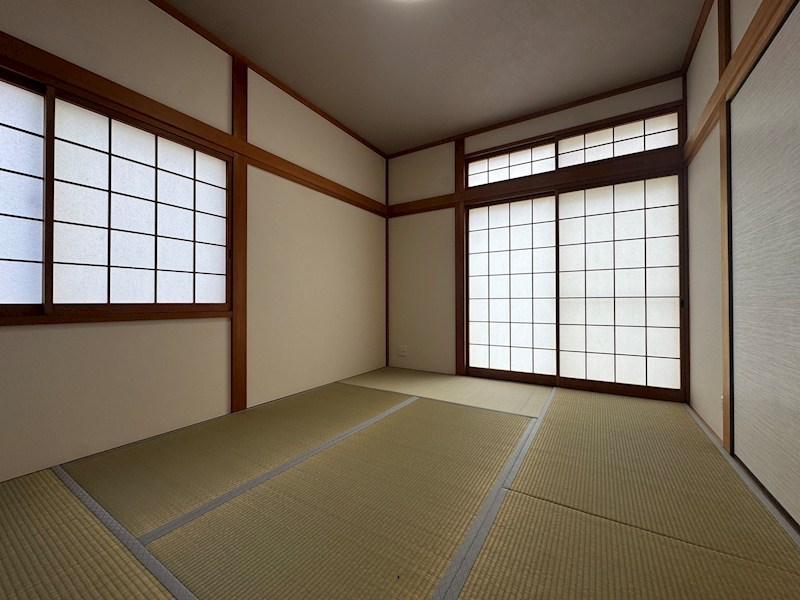 青葉台西二丁目戸建 内観写真（リビング以外の居室）