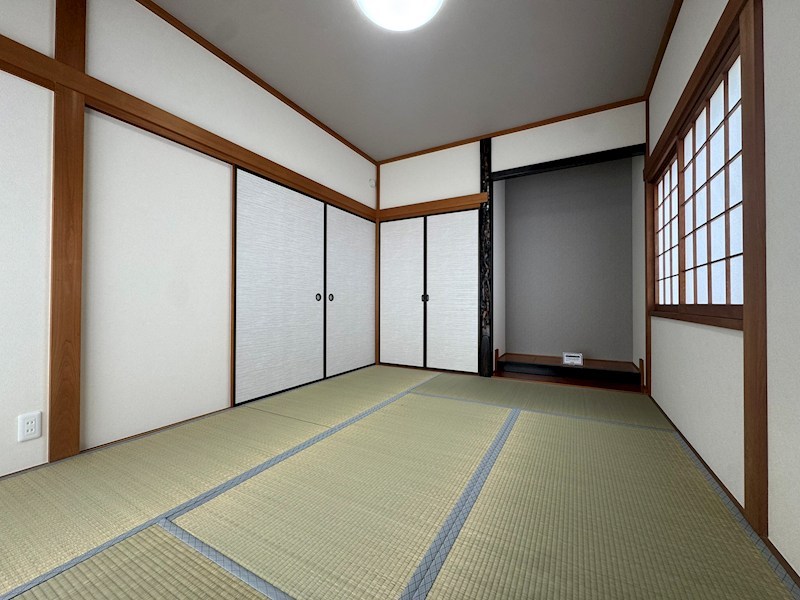 青葉台西二丁目戸建 内観写真（リビング以外の居室）