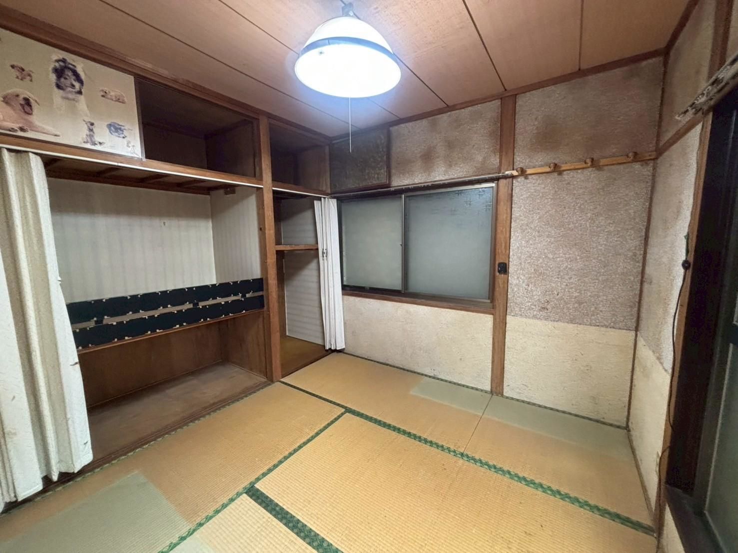 町上津役西一丁目戸建 内観写真（リビング以外の居室）