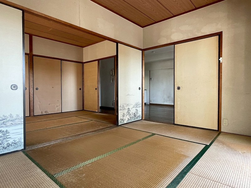 ホワイトキャッスル京良城 内観写真（リビング以外の居室）