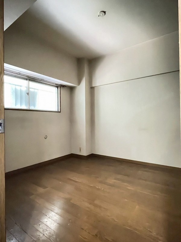 ホワイトキャッスル京良城 内観写真（リビング以外の居室）