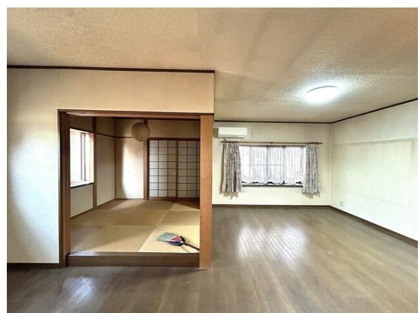 大字今古賀戸建 内観写真（リビング）