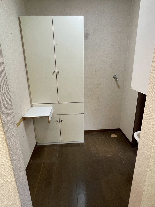 青葉台南二丁目14番戸建 内観写真（洗面台・洗面所）