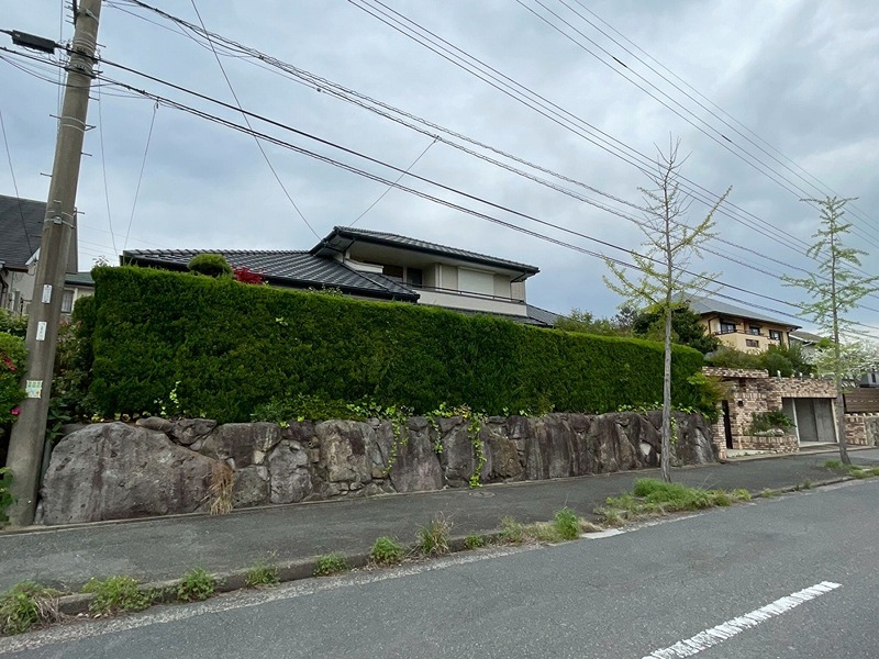 青葉台南二丁目14番戸建 現地写真