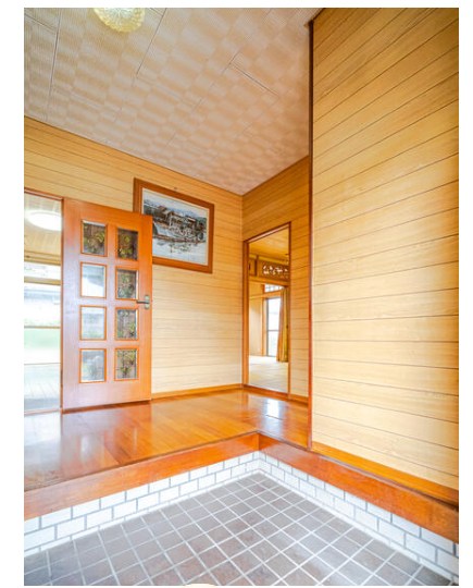 鍋山町戸建 現地写真（玄関）