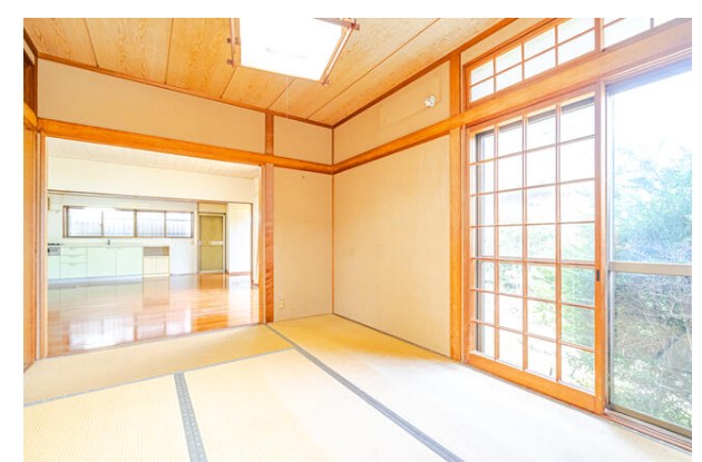 鍋山町戸建 内観写真（リビング以外の居室）