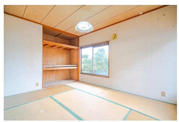鍋山町戸建 内観写真（リビング以外の居室）