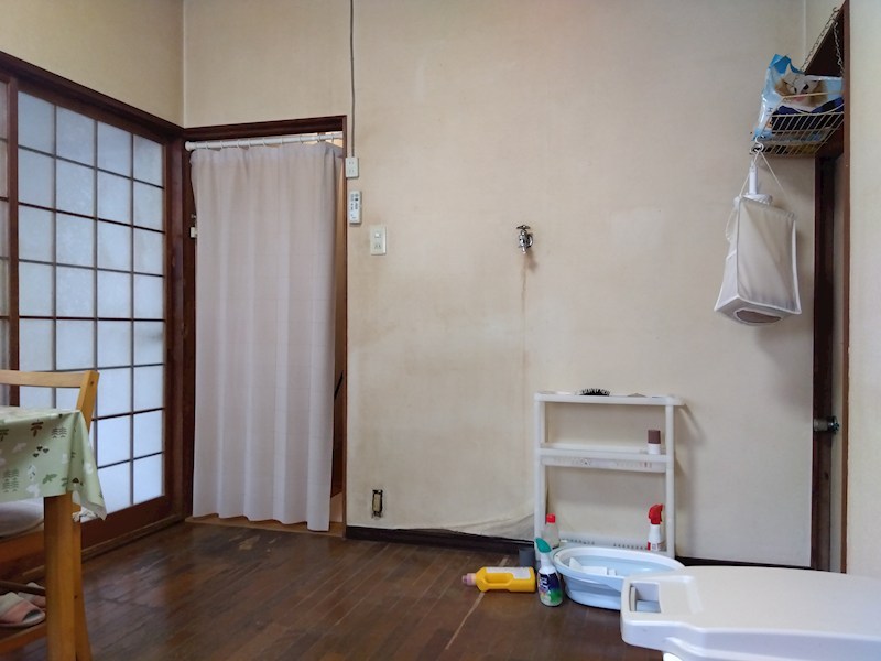 蒲生五丁目4番戸建 内観写真（リビング）