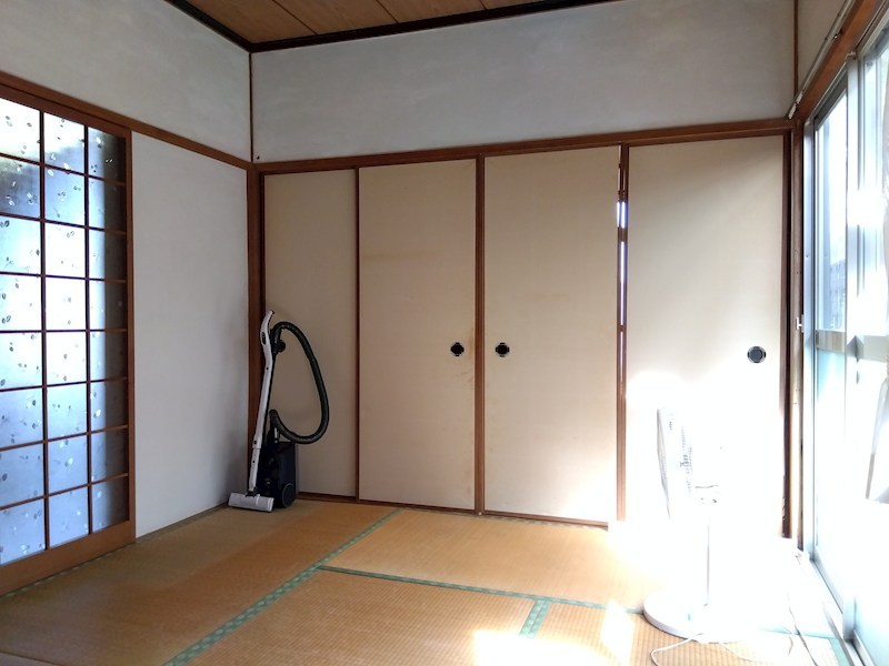 蒲生五丁目4番戸建 内観写真（リビング以外の居室）