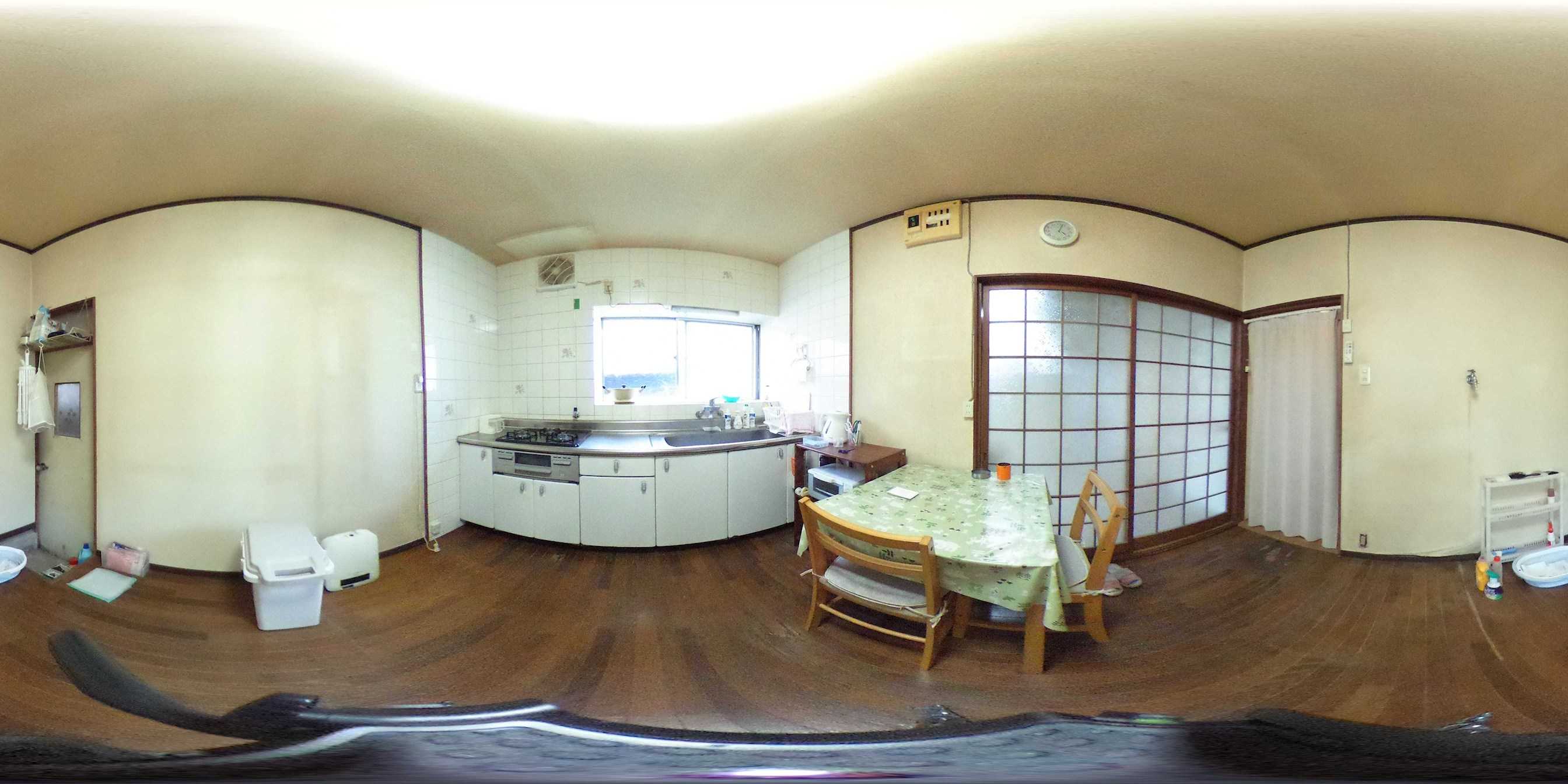 蒲生五丁目4番戸建 内観写真（リビング）