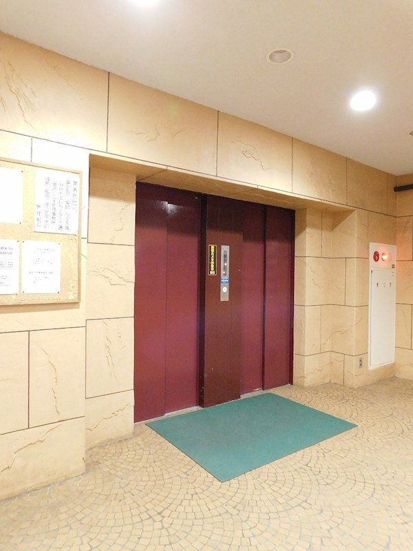 小倉富野サマリヤマンション 共用部写真（ロビー）