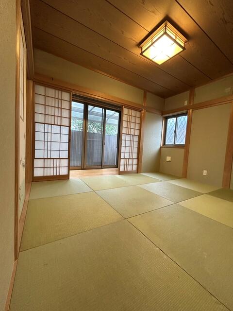 茶屋町戸建 内観写真（リビング以外の居室）
