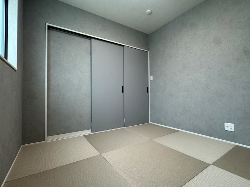 中央台三丁目戸建 内観写真（リビング以外の居室）