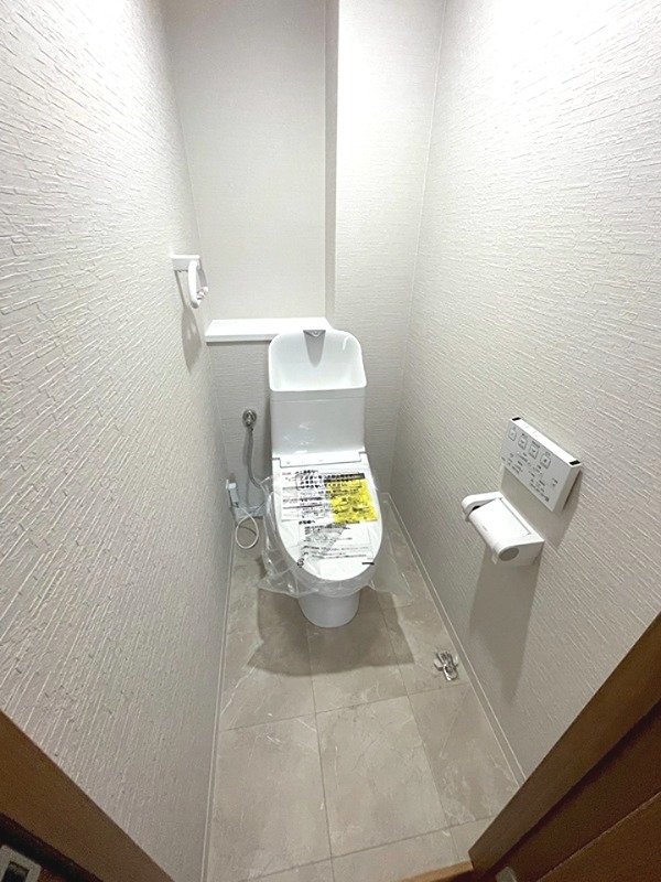 エイルヴィラ大橋南 内観写真（トイレ）