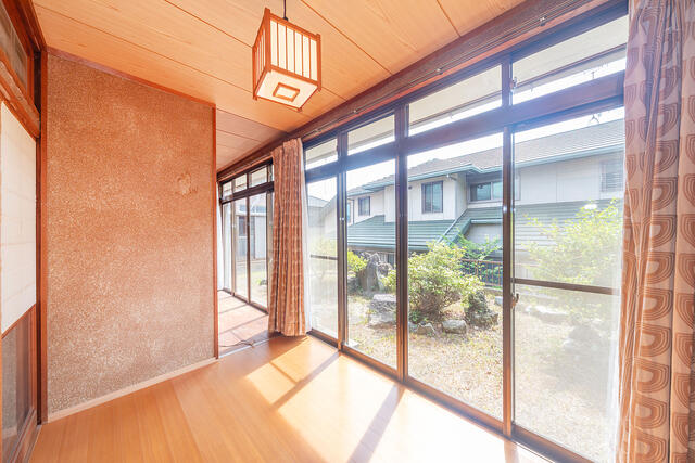 通谷二丁目戸建 内観写真（リビング以外の居室）