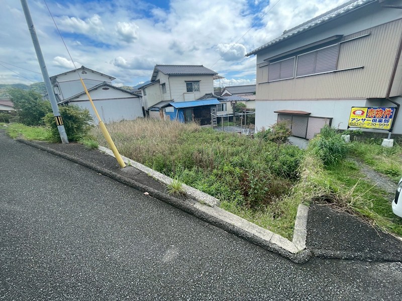 町上津役西二丁目土地 現地写真（前面道路含む現地写真）