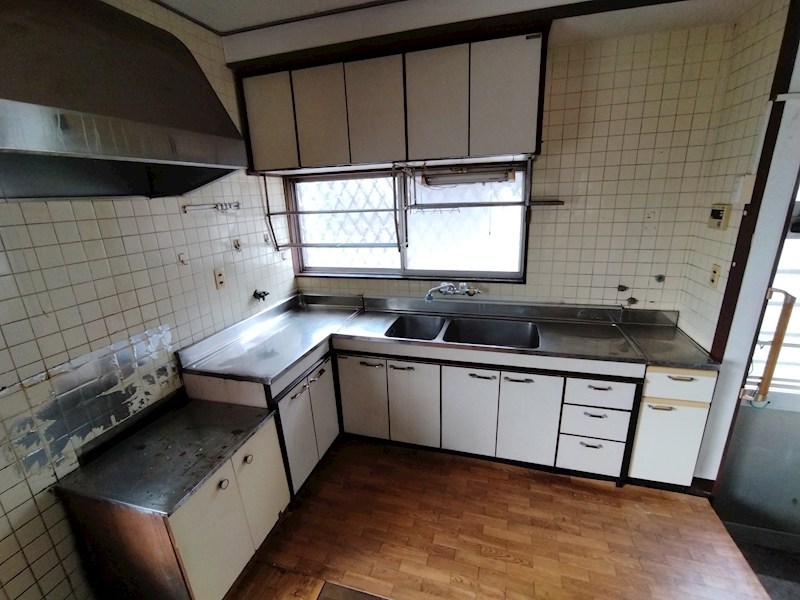 赤坂二丁目4番戸建 内観写真（キッチン）