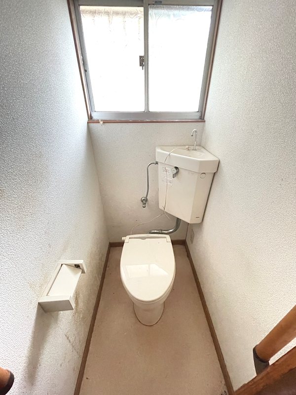 大里戸ノ上四丁目戸建 内観写真（トイレ）