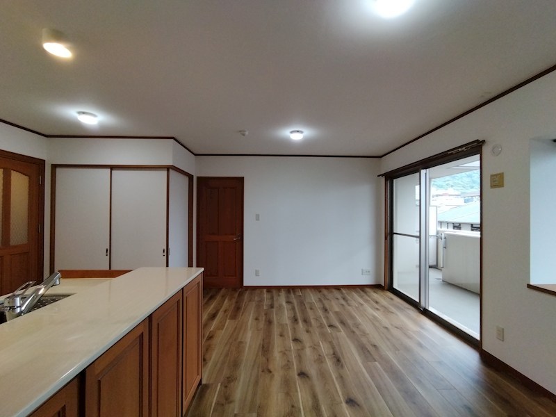 アーティックス柳原町 内観写真（キッチン）