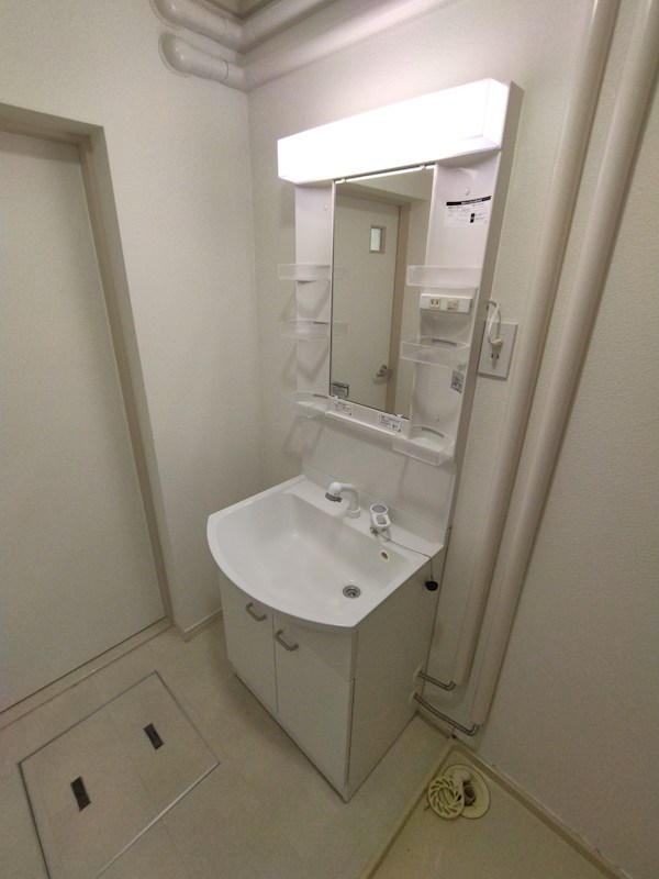 エメラルドマンション茶売B棟  内観写真（洗面台・洗面所）