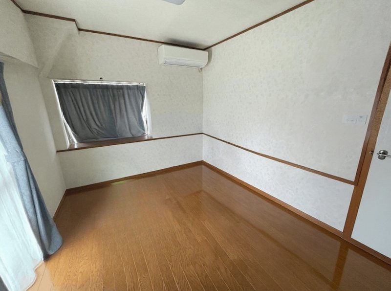 サングレイス高峰 内観写真（リビング以外の居室）