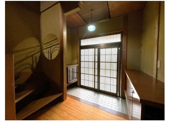 朽網東六丁目戸建 現地写真（玄関）