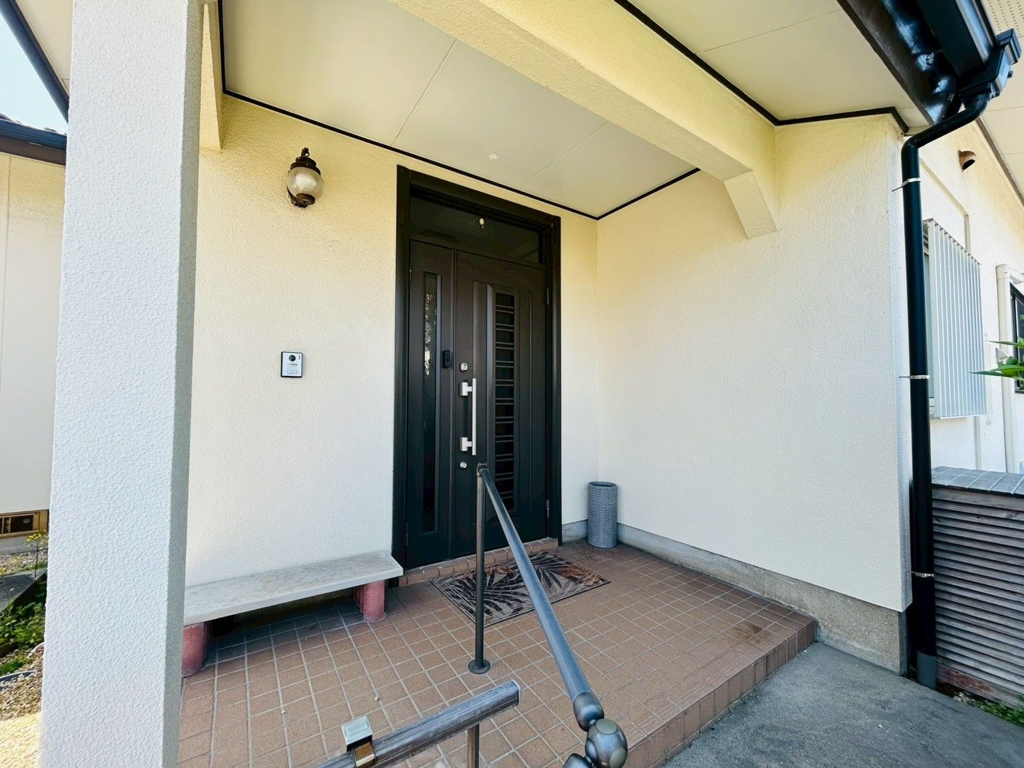 浅川一丁目戸建 現地写真（玄関）