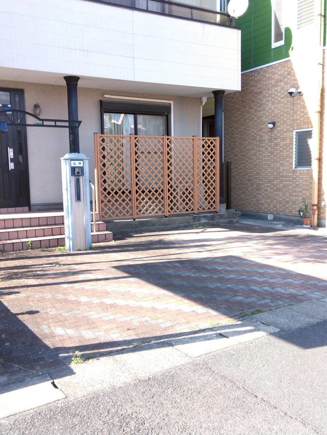 東中間一丁目戸建 現地写真（駐車場）