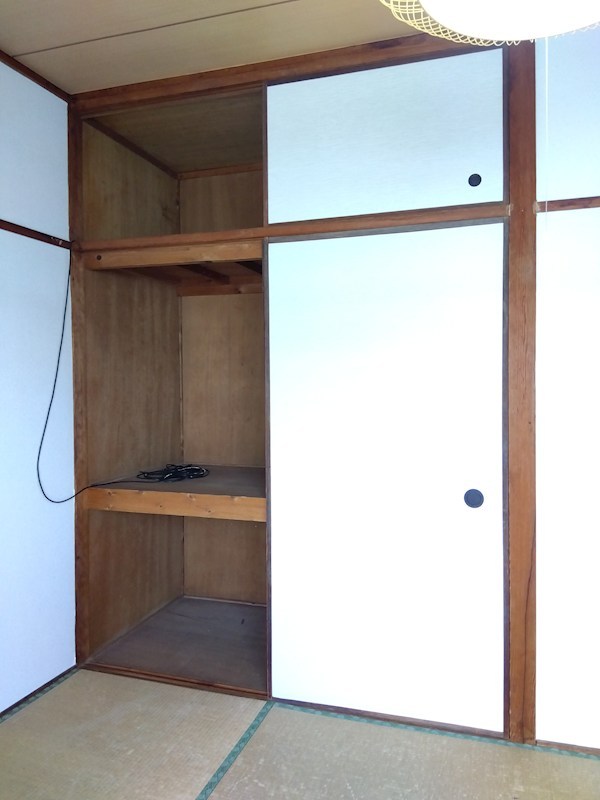 井堀南団地1棟 内観写真（収納）