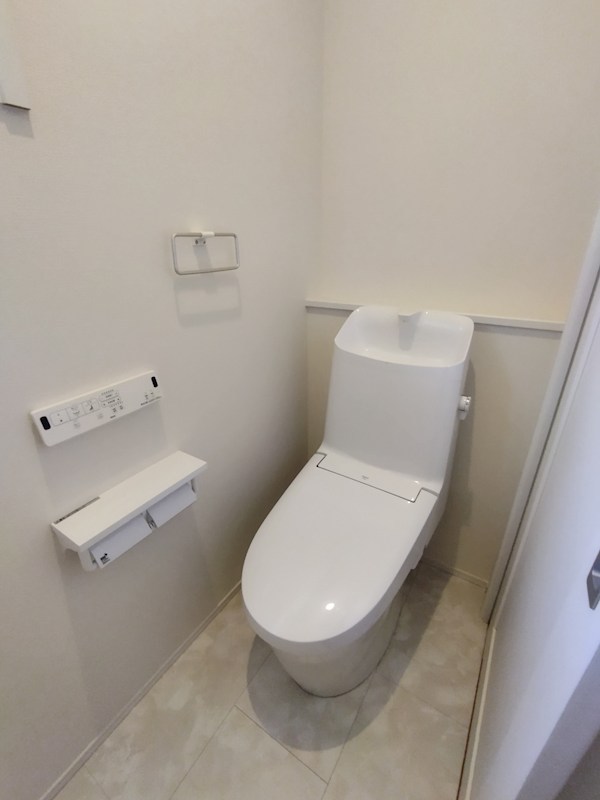 高須東一丁目戸建 内観写真（トイレ）
