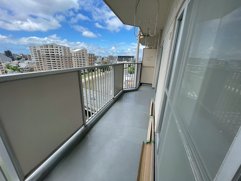 日商岩井リバーサイドマンションB棟 現地写真（バルコニー）
