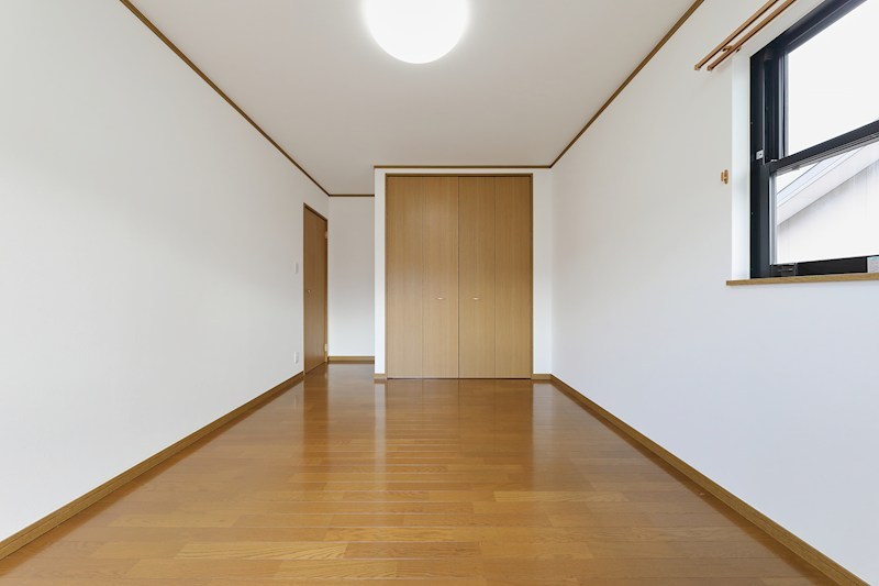 東貫二丁目10番戸建  内観写真（リビング以外の居室）