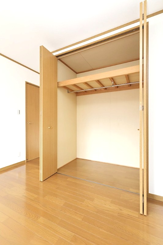 東貫二丁目10番戸建  内観写真（収納）