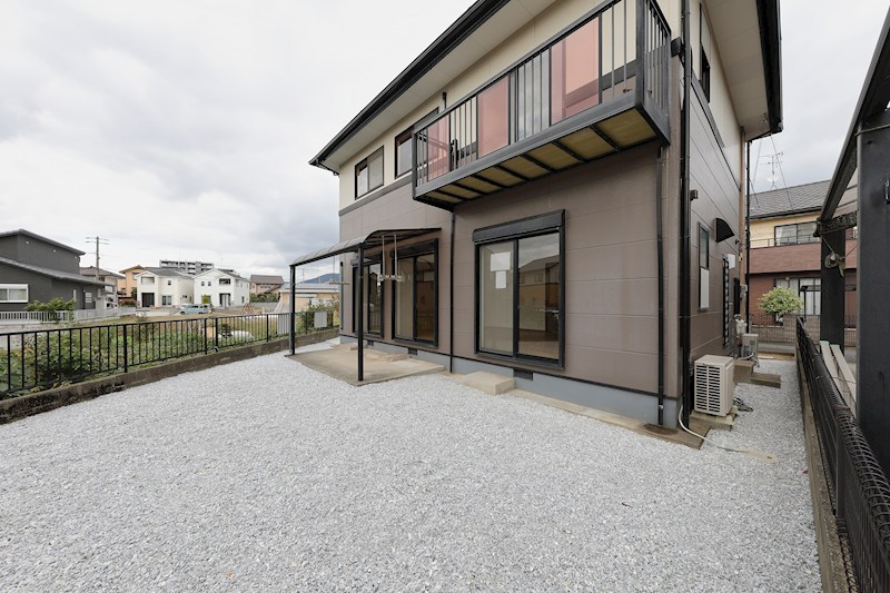 東貫二丁目10番戸建  現地写真（庭）