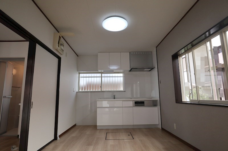 甲賀市水口町山平屋収益物件 内観写真（キッチン）