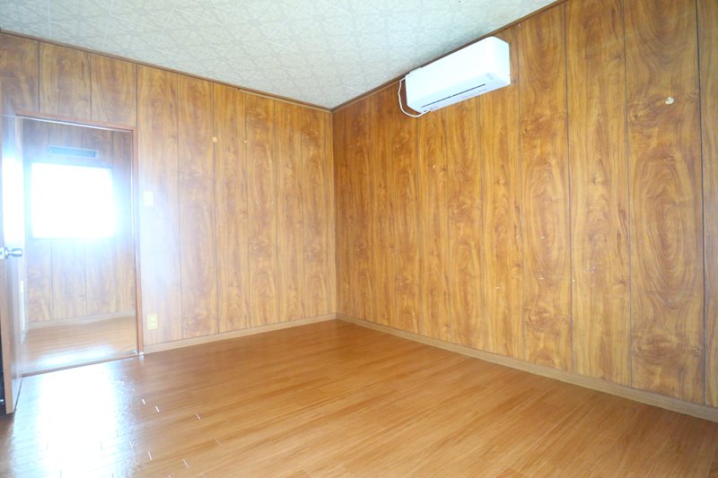 東近江市宮川町　リフォーム済中古戸建 内観写真（リビング以外の居室）