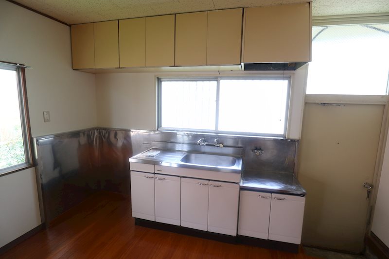東近江市宮川町　リフォーム済中古戸建 内観写真（キッチン）