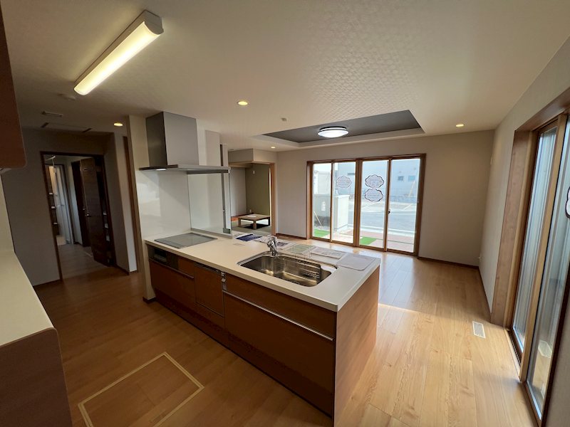 守山市焔魔堂町　未入居戸建 内観写真（リビング）