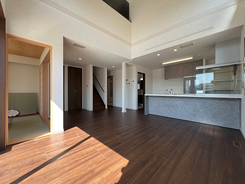 守山市小島町　新築戸建 内観写真（リビング）
