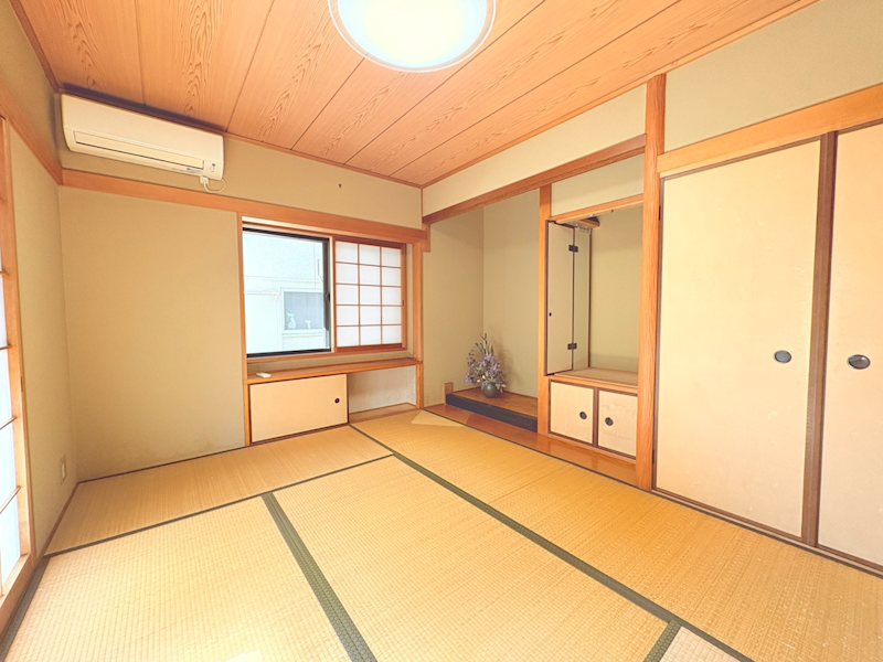 湖南市菩提寺西3丁目　中古戸建 内観写真（リビング以外の居室）