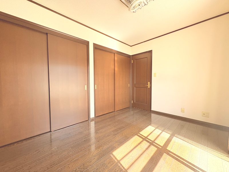 湖南市菩提寺西3丁目　中古戸建 内観写真（リビング以外の居室）