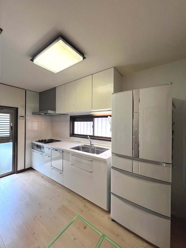 大津市陽明町　中古戸建 内観写真（キッチン）